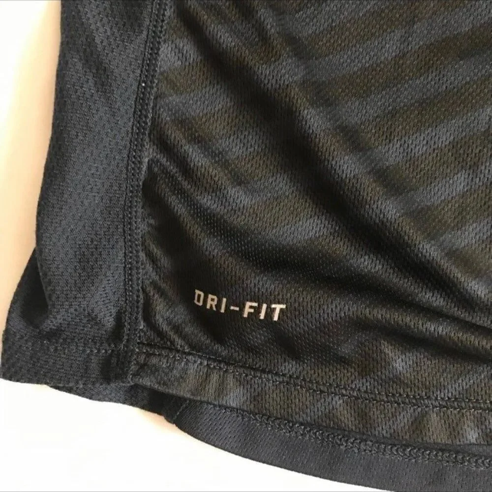 Nike RUN Running Athletic Dri Fit Shirt Mens Large Short Sleeve Navy Blue EUC